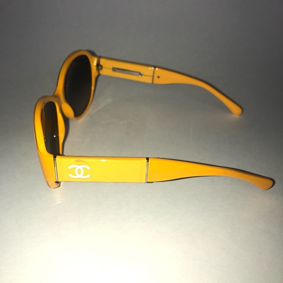 Chanel Yellow Sporty Women’s Sunglasses Italy - Picture 2 of 6